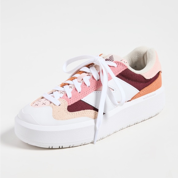 New Balance Never Worn Platform Sneakers - Picture 3 of 4